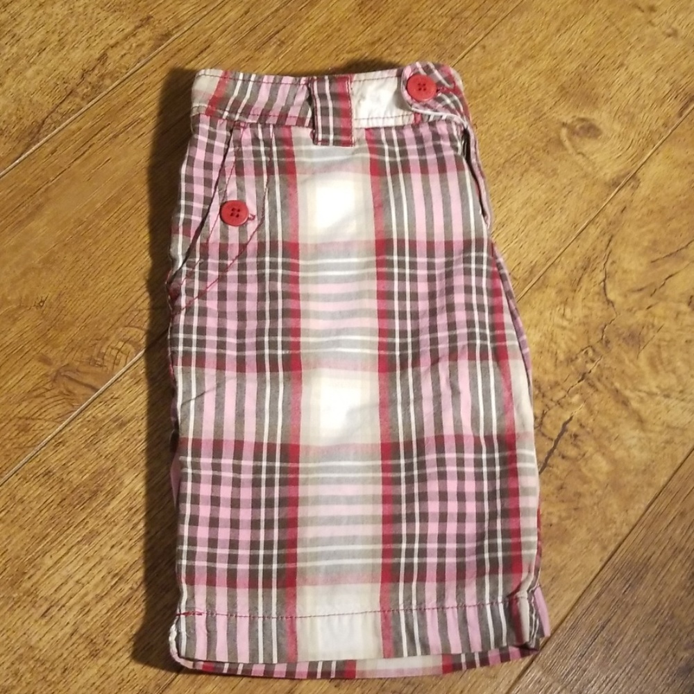 Shorts - Picture 3 of 8